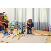 Hot Wheels CMP80 Ultimate Mega Garaj Oyun Seti