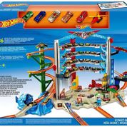 Hot Wheels CMP80 Ultimate Mega Garaj Oyun Seti