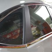 Opel Astra J Sedan Çevirme Krom Cam Çıtası