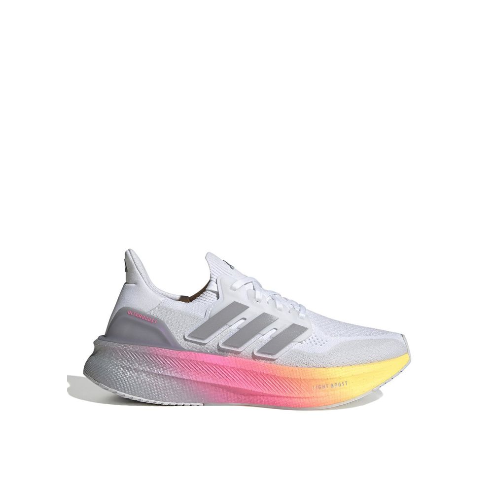 Adidas ID8840 Ultra Boost 5W Beyaz Kadın Koşu Ayakkabısı Fiyatları
