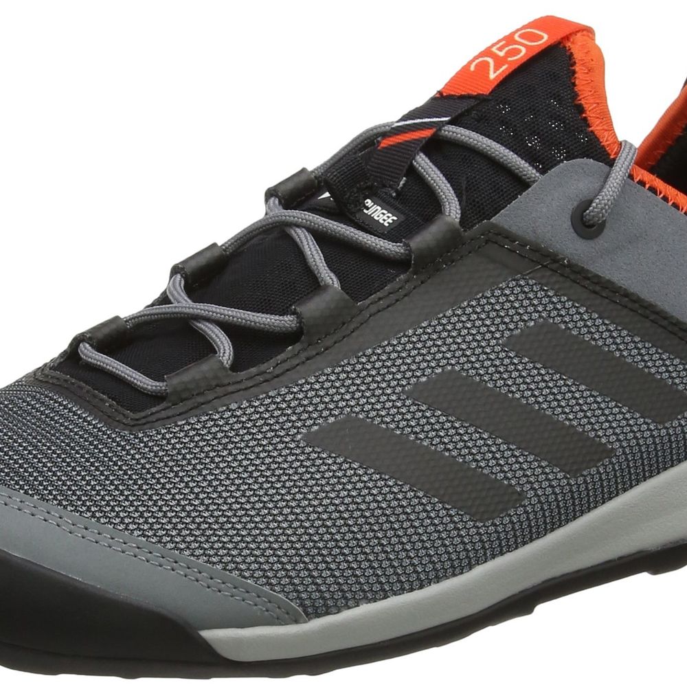 terrex swift solo bb1993