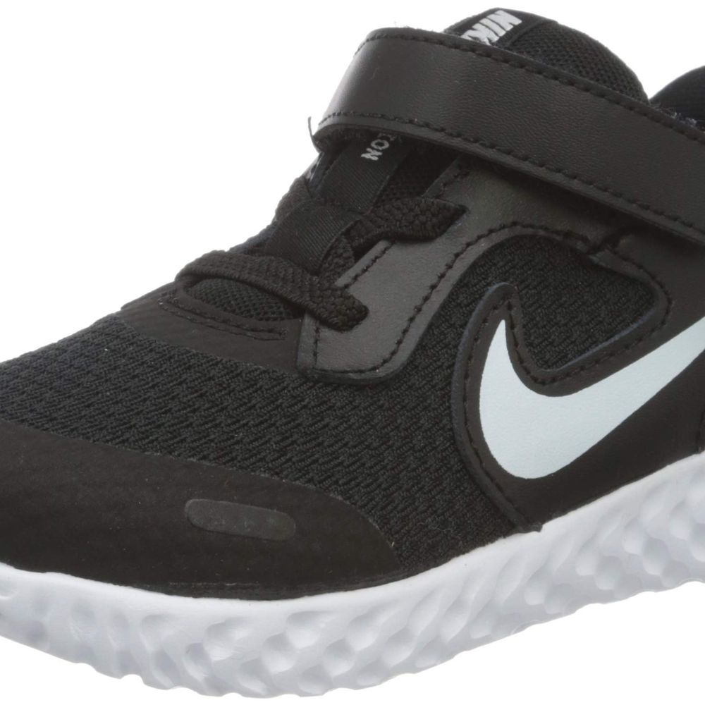 nike revolution 5 bq5672