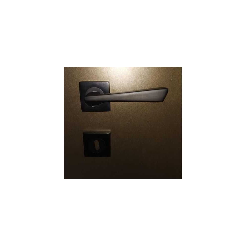 Tiviti Piramit Oda Mat Siyah Kare Rozetli Kapi Kolu Fiyatlari