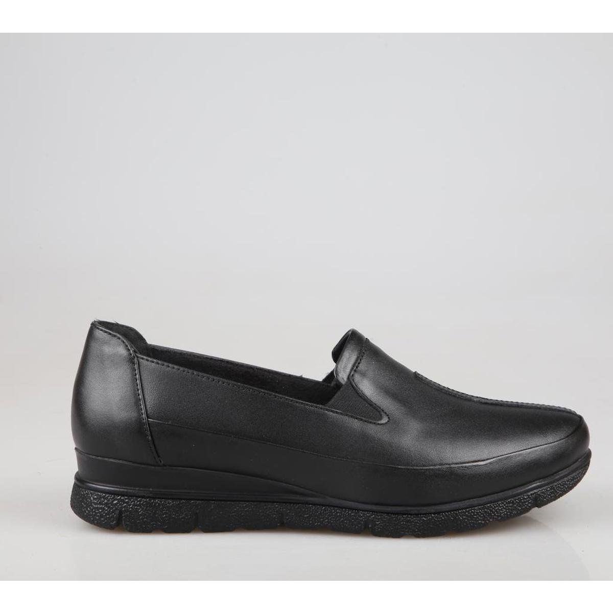 Castle Black 22513 Siyah Hakiki Deri Kadın Günlük Ayakkabı