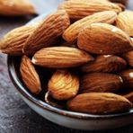 1. Kalite Badem İçi 1Kg