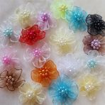 1 Paket 200 adet 30 mm Boncuk Çiçekler Saten Kurdele Organze Fiyonk Aplikler Kendin Yap Dikiş El Sanatları Aksesuarları Düğün Gelin Dekorasyon Hediye Süslemeleri Yapay Sarma (çok renkli)