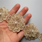1 Yard 2 Katmanlı Çiçekli İnci Dantel Kenar Süsleme Şerit 5 cm Genişlik Vintage Polyester Süslemeler Kumaş Çiçek İşlemeli Aplike Kendin Yap Dikiş Düğün Gelin Elbisesi Parti Giysileri Nakış Hediye El İşi (Altın)