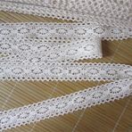 10 Metre Pamuk Kenar Döşeme Şerit 2,5 cm Genişlik Vintage Tarzı Kenar Süslemeleri Kumaş İşlemeli Aplike Dikiş El İşi Düğün Gelin Elbisesi Süsleme DIY Kartları Dekor Giysiler Nakış (Fildişi Krem)