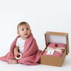 %100 Organik Pamuk Bebek Örgü Battaniye ve Hediye Kutusu – Yumuşak toddler, beşik ve bebek arabası battaniyesi. Yeni doğanlar için nötr kundak ve alma battaniyesi, 30"x40", Renk: Berry
