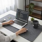 120x75 cm Mouse Pad Masa Koruyucu Büyük Keçe Oyuncu Matı 3mm Koyu Gri Renk Farklı Ölçüler İçin Mağazamıza bakınız. Büyük Boylarda L-XL-XXL Ölçülerde Lütfen Masa Ölçünüzü Kontrol Ederek Seçiniz.