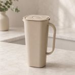 1700 ML Sürahi, Sızdırmaz Kapaklı BPA İçermez Buzdolabı Kapısına Uygun Ergonomik Saplı Soğuk ve Sıcak İçecek Sürahisi, Gri ve Bej Renk Seçenekli (bej)