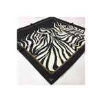 19V69 ITALIA Beyaz Siyah Twill Eşarp Black Seri 90x90 Cm Eşarp Askısı Ve Hediyelik Seti Ile Birlikte