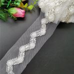 2 Metre Beyaz 3D Mesh V-Shape Boncuklu Dantel Süslemeleri Vintage İnci Boncuk Dantel Kenar Şerit Kumaş İşlemeli Aplike Dikiş El Sanatları Düğün Gelin Elbise Elbise Aksesuarları (Stil 2-3cm Geniş)