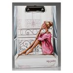 4nio SEKRETERLİK CAMDAKİ KIZ