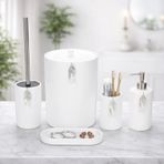 5 Parça Dekoratif Banyo Seti – Modern Yaprak Figürlü Banyo Aksesuar Seti, Çöp Kovası Tuvalet Fırçası Sabunluk Diş Fırçalık Tepsi (Beyaz-Gümüş)