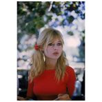 512 Store Brigitte Bardot Vintage Renkli Foto Serisi Çerçevesiz Kuşe Kağıt Poster Modern Ev Dekor Dizayn 33 X 48 Kırmızı