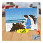 72112 Sahilde At Üstünde Romantik Çift 99 Parça Puzzle Yapboz Tablo