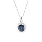 925 Ayar Gümüş Çiçek Tasarım Oval Safir Taşlı Kolye