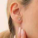 925 Ayar Gümüş Zirkon Taşlı Minimal Yonca Küpe (SILVER)