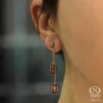 925 Ayar Rose Gümüş Yuvarlak ve Oval Siyah Taşlı Top Sallantılı Çivi Küpe
