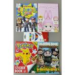 Ada Çanta Kırtasiye 4 Adet Stickerli Karakter Figürlü Boyama Kitabı ve 12'li Kuru Boya Kalemi AD9715