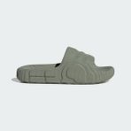 adidas Adilette 22 Haki Erkek Terlik Sentetik Üst ve Dış Taban ile Hafif Yapı Sunar