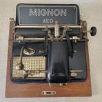 Aeg Mignon 4 Antika Daktilo - Koleksiyonluk Ahsap Kasali Daktilo No3