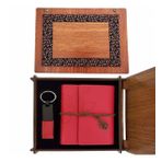 Ahşap Kutulu Kırmızı Deri Defter Ve Anahtarlık Set