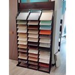 Ahşap Tahtalar/Kapı Teşhir Rafı, Yapı Malzemesi Örneği için Cam/Taş Raf, 36 Kart Yuvalı Ayakta Metal Yer Karosu Teşhir Rafı (52.4x13.8inç/133x35cm)