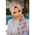Aişe tesettür Pudra Çiçek Desen Fularlı Şapka Bone