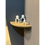 Akçe Home Köşe Rafı Üçgen Kenarlı 25CM 1 Adet Estetik ve Pratik Mutfak Banyo Salon Çalışma ve Oturma Odası Rafı - Açık Kahverengi