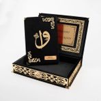 Akıncı Tekstil Raşel Kutulu Hediyelik Kuran-I Kerim (Orta Boy, Siyah, Elif-Vav Gold Pleksi)