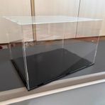 Akrilik Teşhir Kutusu, Figürler ve Bulmacalar için Şeffaf Akrilik Vitrin - UV Korumalı Uzun Kare Kutu, Koleksiyon için Masaüstü Muhafazası, 35x35x35cm (14x14x14in)