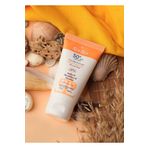All in All is Hyalüronik Asit Ve Jojoba Yağı Içeren Spf 50+ Tüm Ciltler Için Yüksek Korumalı Güneş Kremi