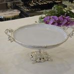 Alya Home Metal Çerçeveli Döküm Ayaklı Yuvarlak Porselen Servis Tabağı 25 cm Gümüş