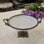 Alya Home Metal Çerçeveli Döküm Ayaklı Yuvarlak Porselen Servis Tabağı 30 cm Antik