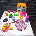 ALYTOYS Oyuncak Evcilik ve Mutfak Setleri Kesilen Cırtlı Doğum Günü Pastası Ev Eşyalı Kesilen Meyveli 26 Prç