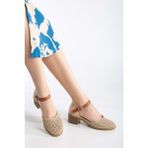 Analin Shoes Kadın Bej Hakiki Deri Sandalet Delikli Tasarım ile Gündüz ve Gece Kullanımına Uygun