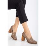 Analin Shoes Kadın Deri Saraçlı Klasik Topuklu Ayakkabı - Vizon Rugan