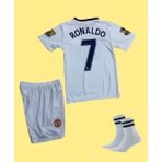Andream 2008 Sezon Retro Ronaldo Beyaz Futbol Çocuk Forması 3'lü Set Çorap Hediyeli - 5 - 6 Yaş