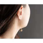 angora Zincirli Kilit Küpe – Minimal Taşlı Kilit Figürlü Zincir Küpe, Altın Gümüş Rose Gold Sallantılı Kadın Küpesi, Modern ve Zarif Takı