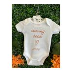 ARASBASKIEVİ ORGANİK %100 PAMUKLU COMİNG SOON Bebek Body Beyaz Badi Çıtçıtlı Zıbın