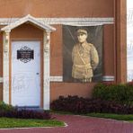 Asilmeydan Askeri Üniformalı Gazi Mustafa Kemal Atatürk Poster Bayrak 100 x 150 cm