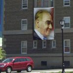 Asilmeydan Gülümseyen Gazi Mustafa Kemal Atatürk Portre Poster Cephe Bayrağı - 3x4,5 Metre - Renkli