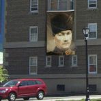 Asilmeydan Kalpaklı Gazi Mustafa Kemal Atatürk Cephe Poster Bayrak -3x4,5 Metre - Renkli