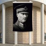Askeri Kıyafeti ile Mustafa Kemal Atatürk Poster Bayrak Premium Raşel Kumaş ATA44 2X3M