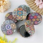 Ataby Otantik Mandala Tasarımlı Kozmetik Yuvarlak Cep Çanta Aynası Kapaklı El Makyaj Aynası 7cm - Mavi - Beyaz - Pembe