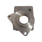 Atasan Hidrolik Pompa Bağ Mesnedi Dört Köşe Üst Üçgen - Fiat / New Holland 480 - 54C - Massey Ferguson 65 - New Holland 70 - 4788084 - 1 Adet