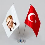 Atatürk Masa Bayrağı 3 İkili 15x22,5 Cm Direkli