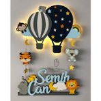 Atölye Selçukum Mavi Uçan Balon & Hayvanlar Işıklı İsme Özel Ahşap Bebek Odası Kapı Süsü